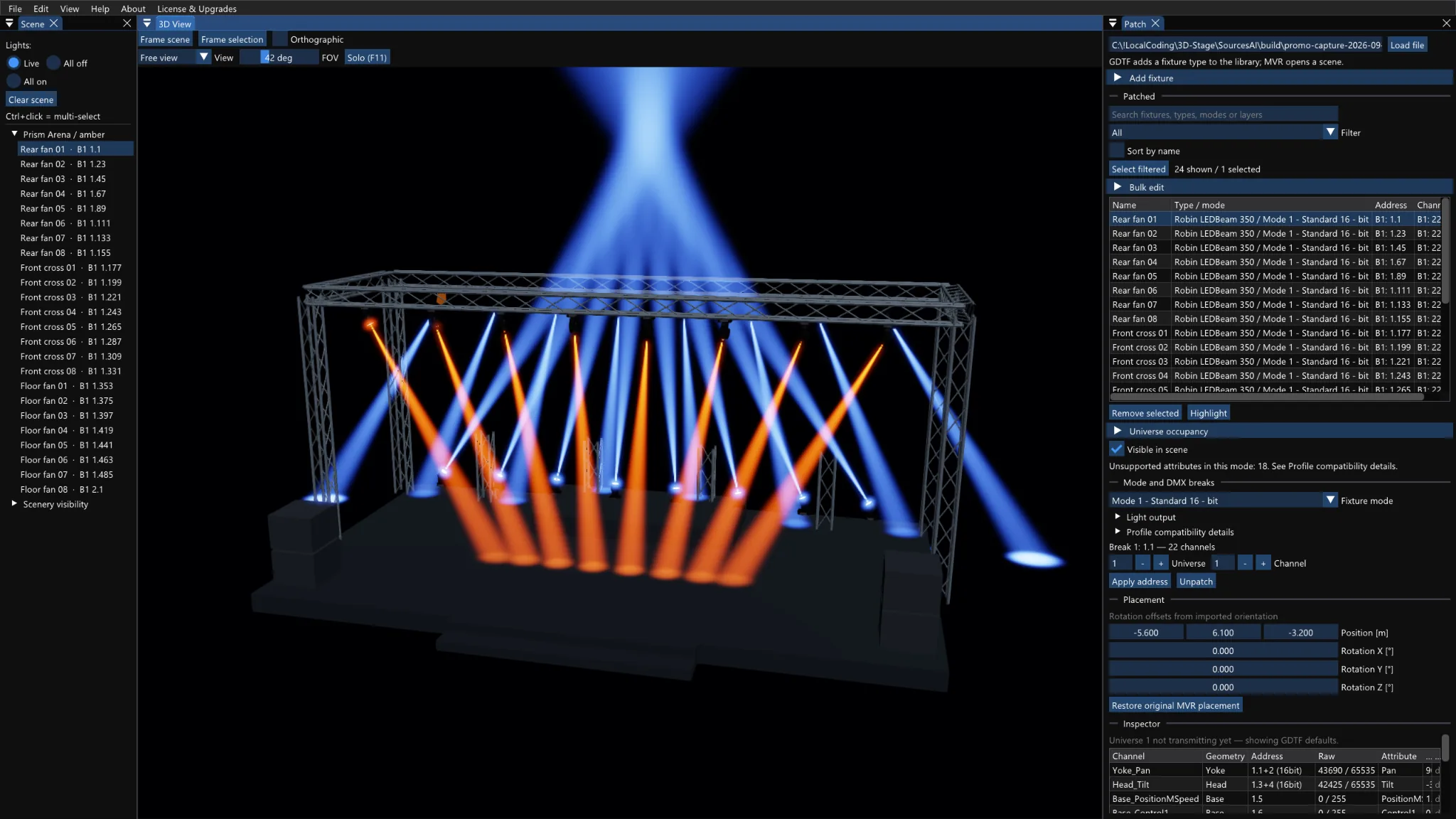 Okno aplikace 3D Stage Visualizer: vlevo strom scény, uprostřed 3D pohled s modrými a oranžovými beamy nad trussem, vpravo panel Patch s DMX adresami, módem a umístěním fixtury